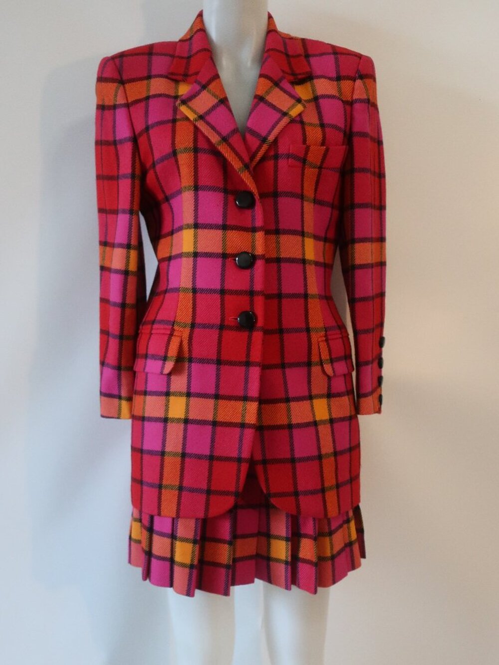Escada Margaretha Ley (Item-24) Red Pink Wool Plaid Jacket Skirt Suit 36 US/S